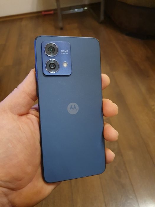 Продавам Motorola G84