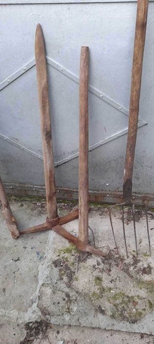 кирки - ковани, с дръжки