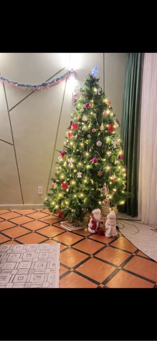 Елка б/у 3 метра