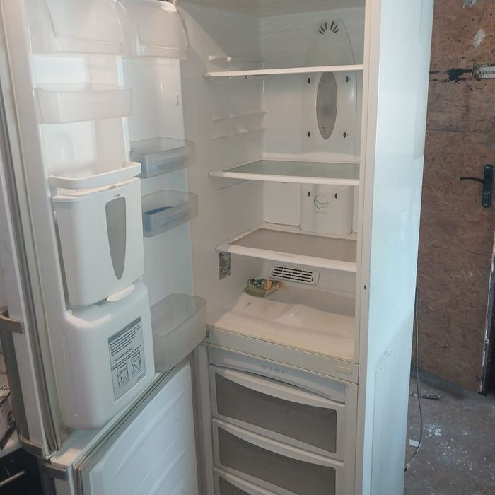 Продам холодильник