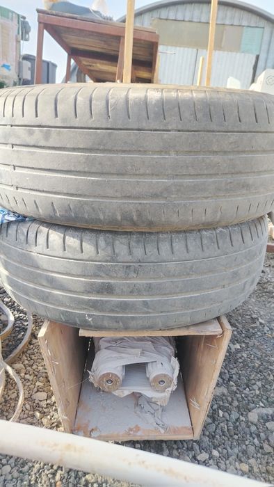 Продам два баллона R17