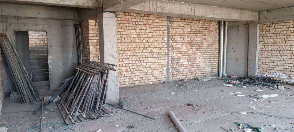 Uy sotiladi, 9-10 etaj Sergili moshina bozor