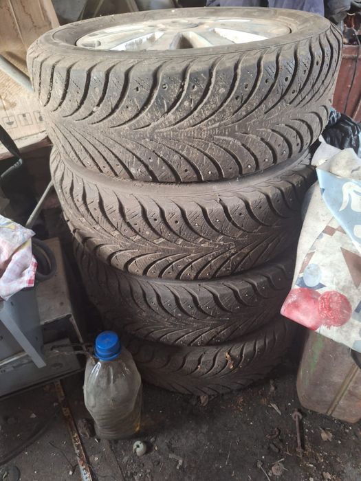 Продам зимнюю резину