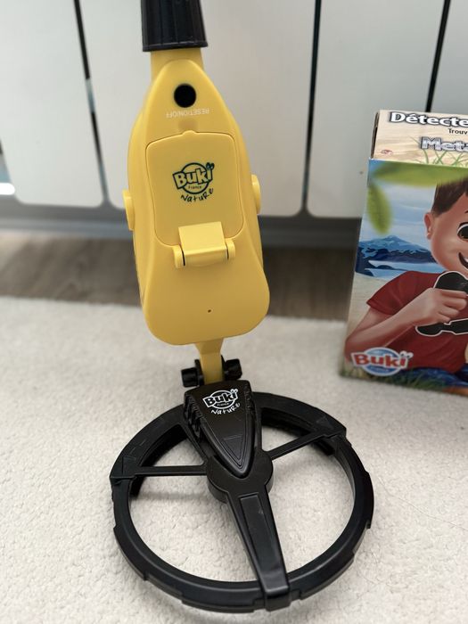 Buki France детектор за метали