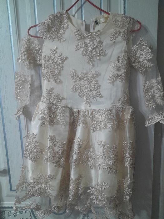 Продам детское платье