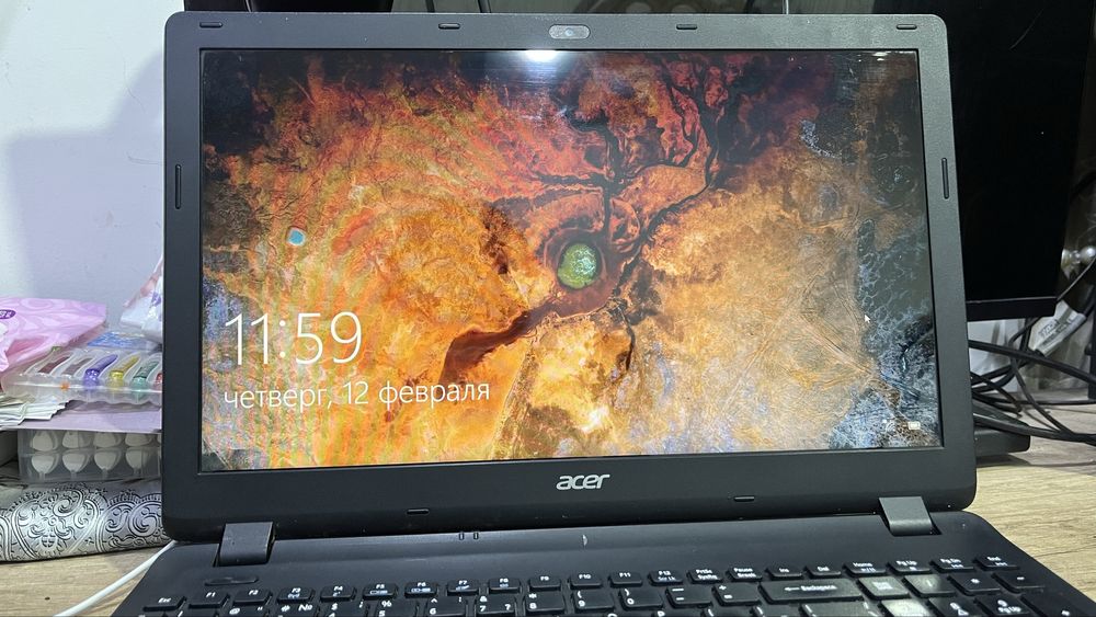 Noutbuk Acer Aspire ES1-512