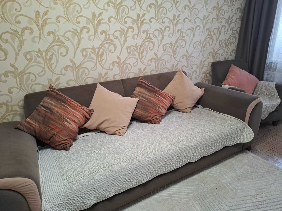 Продам диван и кресло