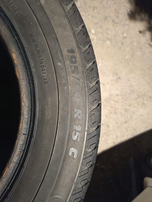 продам шины 195/70 r15 c