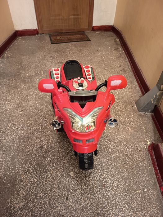 Motocicleta electrica pt copii