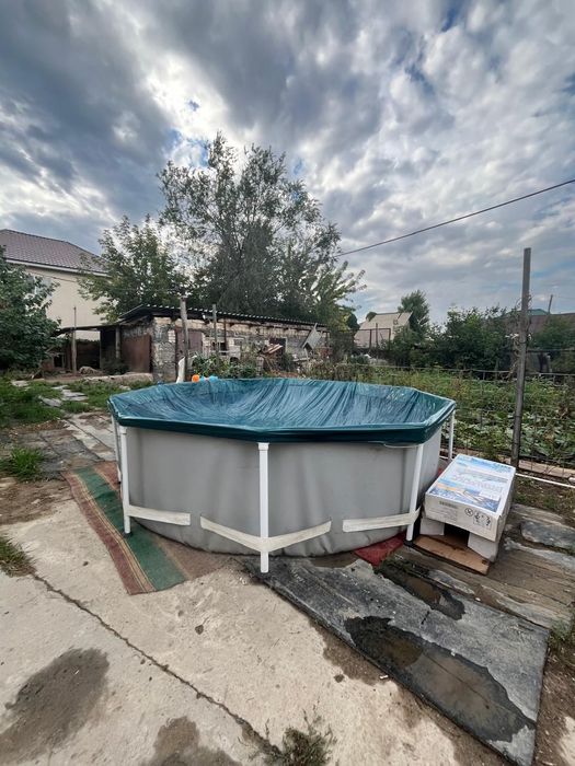 Продам бассей в отличном состоянии