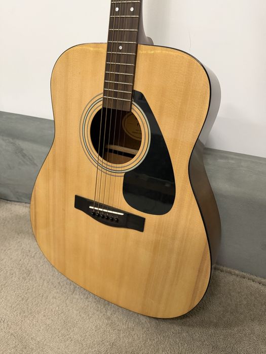 Yamaha F310  Акустична китара