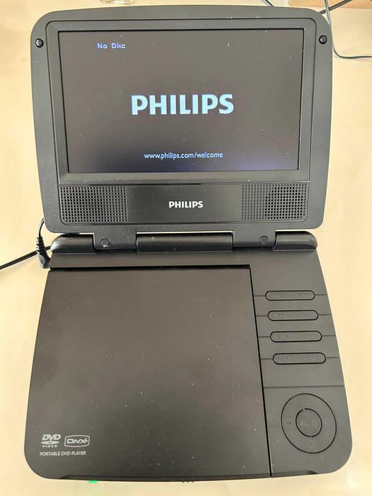 Philips Портативен DVD плейър PET721D