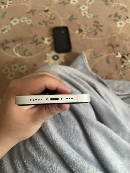 Iphone 13 ,128 гб , акб 78 % , есть коробка