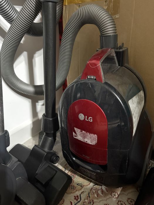Продам пылесос LG