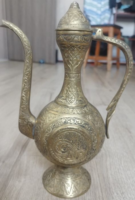 Ceainice Alama, bronz