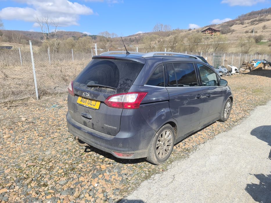 Dezmembrez Ford Grand C-Max 2012 2.0tdci