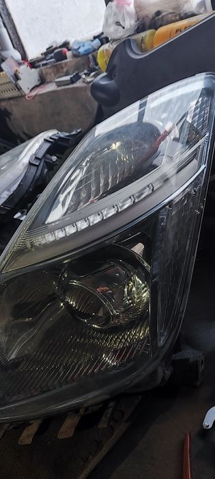 Продам Фары Приус 20