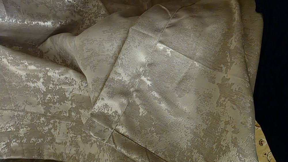 Штор для дома новый