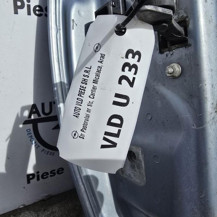 Portiera usa Z21C dreapta fata Opel Corsa D