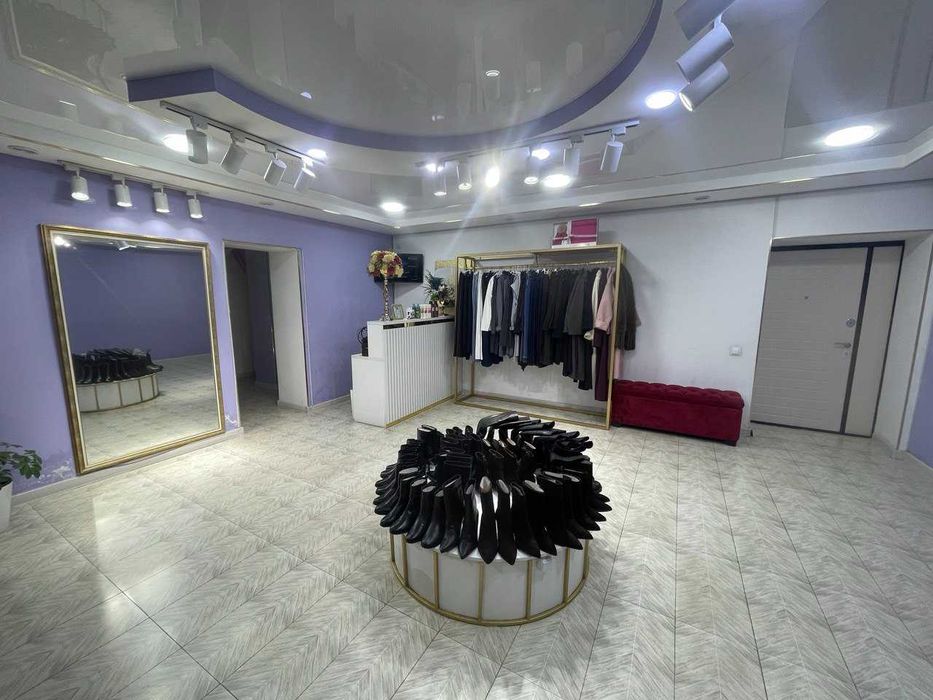 Магазин, салон продажа 261м ул. Моштабиб (Нукусская Амира Тимура)(ЛА)