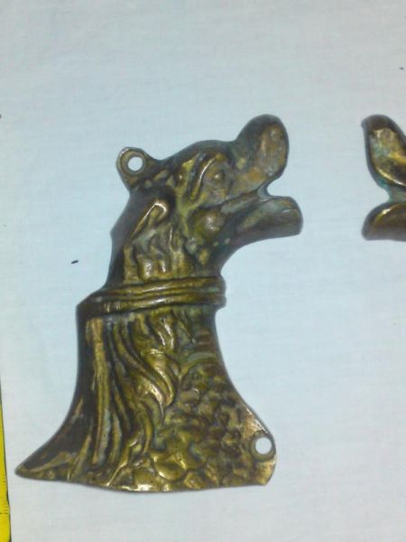 Продавам старина бронзова глава от Хидра за обличане на чешма