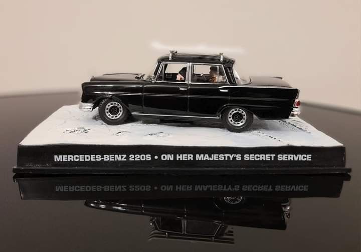 Modèle Réduit Mercedes-Benz 220 James Bond 007 #78 - Échelle 1/43 - Eaglemoss Avec Vitrine - Occasion