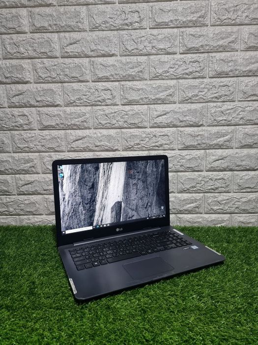 LG 15U560-GPB5L.