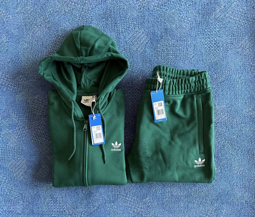 Adidas Trefoil Essentials ОРИГИНАЛЕН мъжки екип горнище и долнище - М