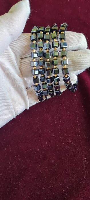 Продам браслеты.Золотая нить.