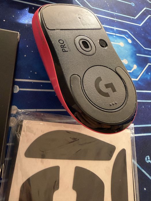 Mouse Logitech Superlight magenta