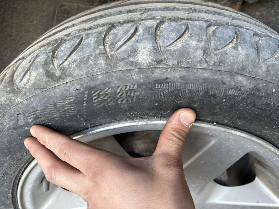 Днжати оригинални от Freelander 17 5х114.3 цен отвор 64.1 ET46 7J