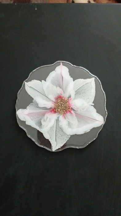 Цветы из эпоксидной смолы