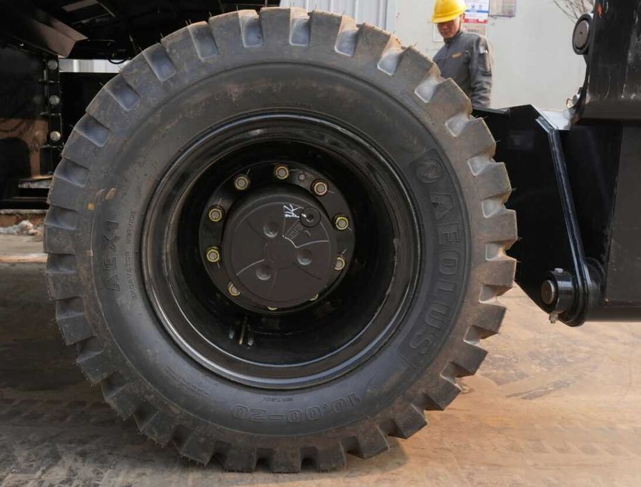 Колесный Экскаватор LOVOL FW160F