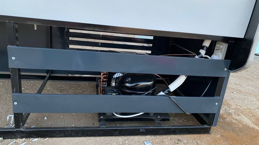 Витрина холодильная.Vitrina xolodilnik