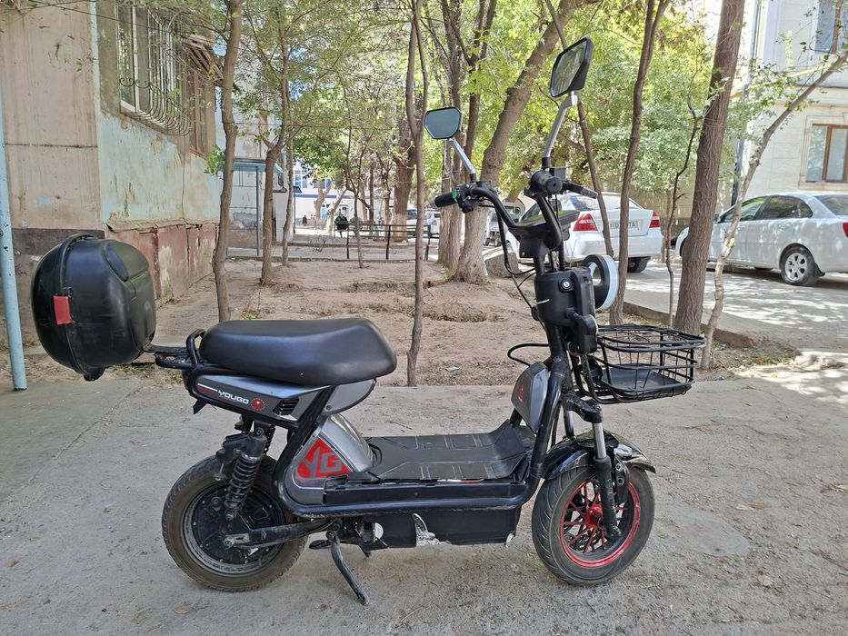 Yougo skuter 230w