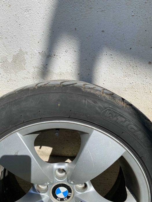 Продавам джанти с  гуми