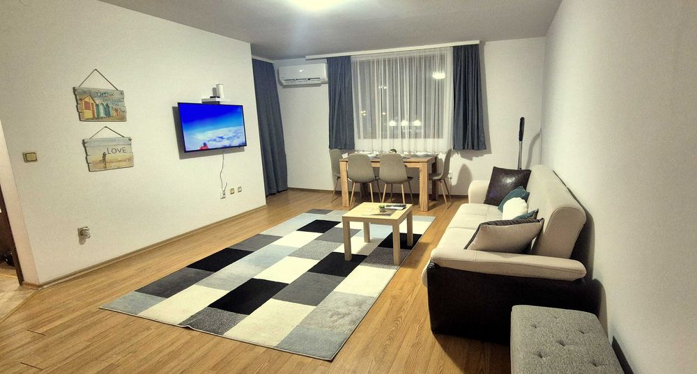 Двустаен апартамент.