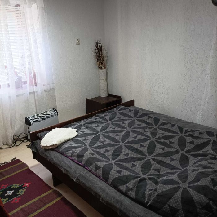 Дава се под наем Етаж от къща в Рудозем - 60 кв.м за 79.56 € - Снимка #1