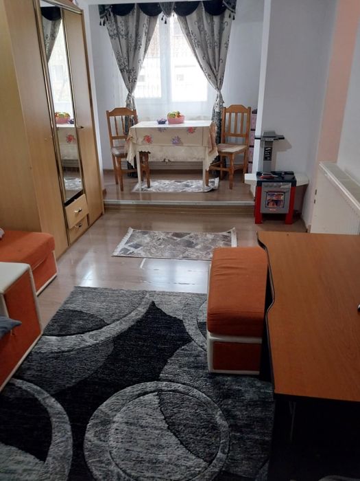 Garsoniera de inchiriat