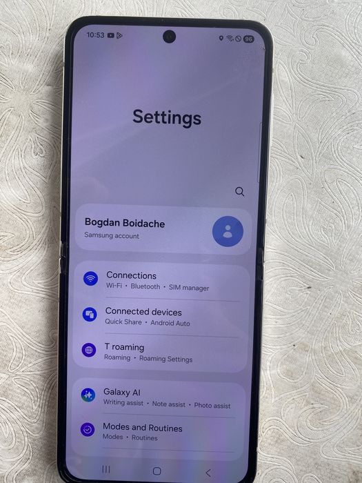 1️⃣ Samsung Galaxy Z Flip5 256GB, stare foarte bună, accept test