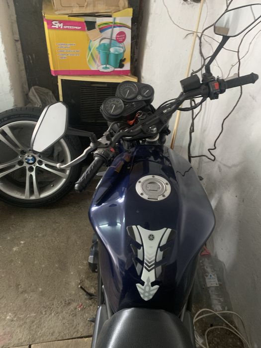 Vand Yamaha Fazer FZ600 facelift. an 2002