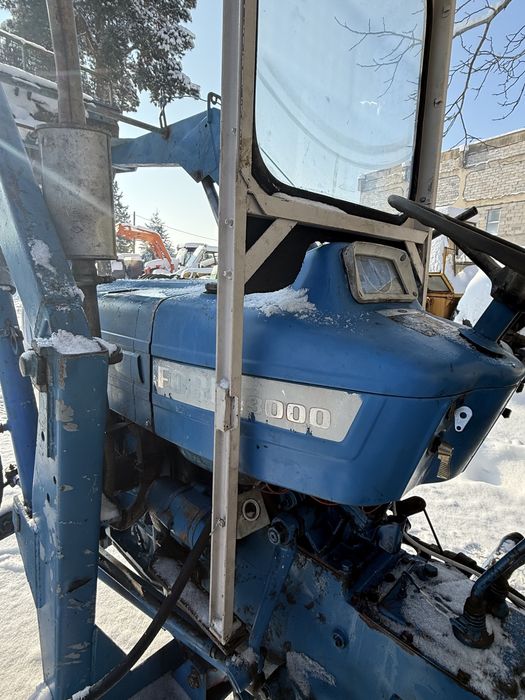 Se vinde Ford 3000 (ih,fiat)