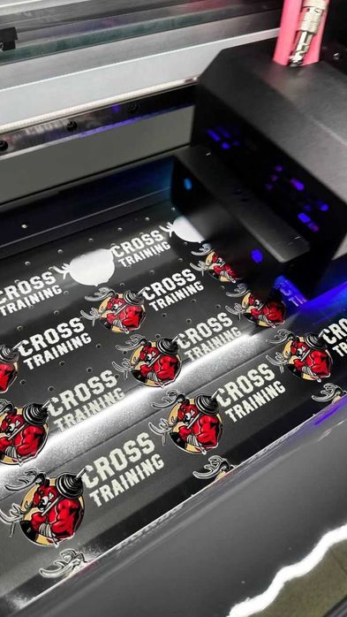 УФ печать на стекле, коже, металле и других поверхностях