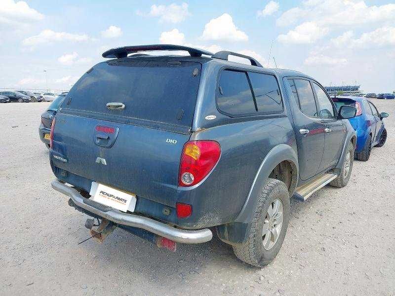 Dezmembrez Mitsubishi L200 2.5 Diesel 2007
