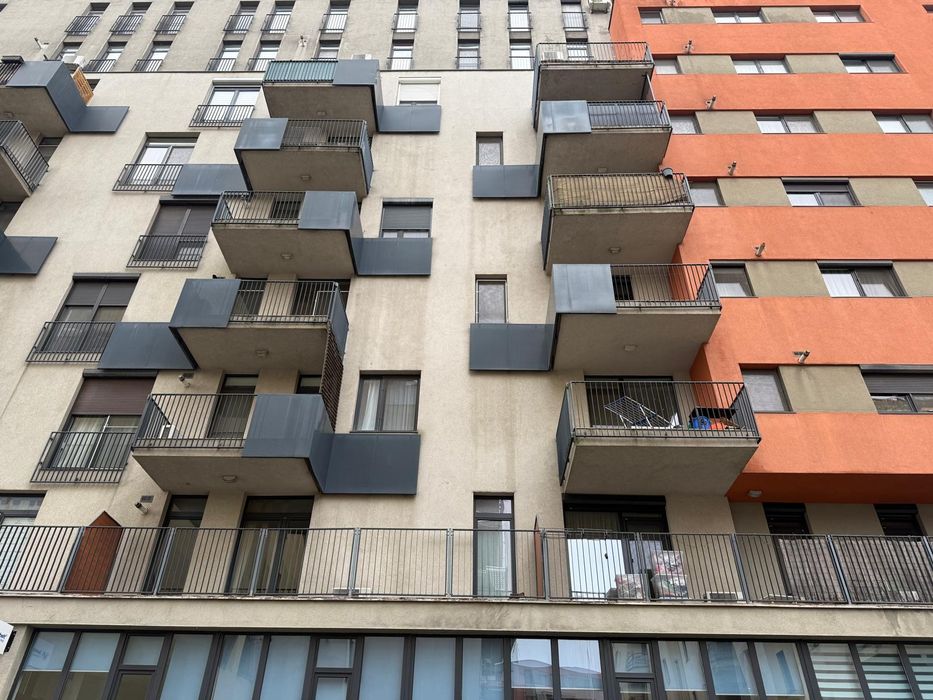 Închiriez apartament nou