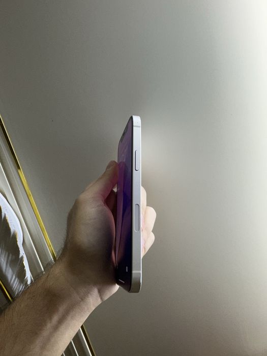 Продам IPhone 12 64gb EAC