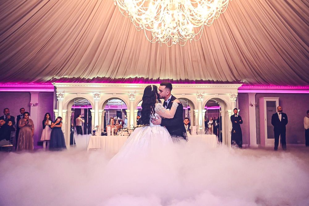 Fum greu/melodie personalizata/artificii/gheata carbonica/cabina foto