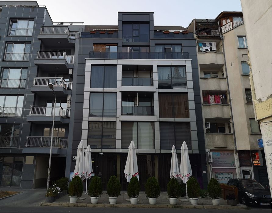 Дава се под наем Четиристаен апартамент в Бургас, Братя Миладинови - 170 кв.м за 757.86 € - Снимка #6