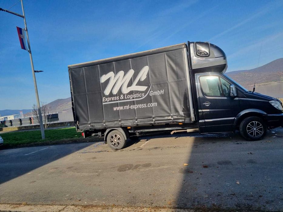 Autoutilitara Mercedes