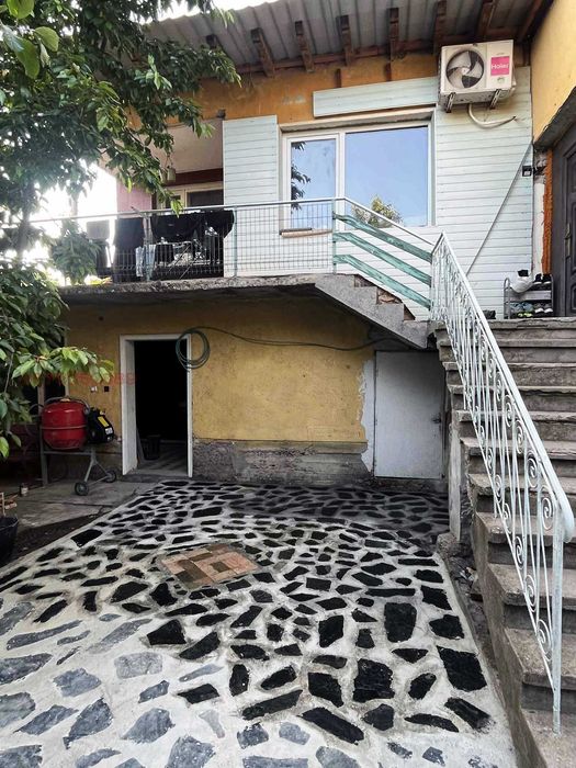 Продава се Къща в с. Расник, Област Перник - 240 кв.м за 234 €/кв.м - Снимка #15